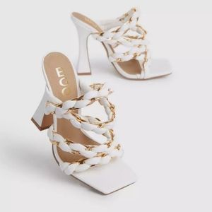 DREAMY BRAIDED CHAIN SQUARE TOE FLARED BLOCK HEEL WHITE FAUX LEATHEAR US Size 8